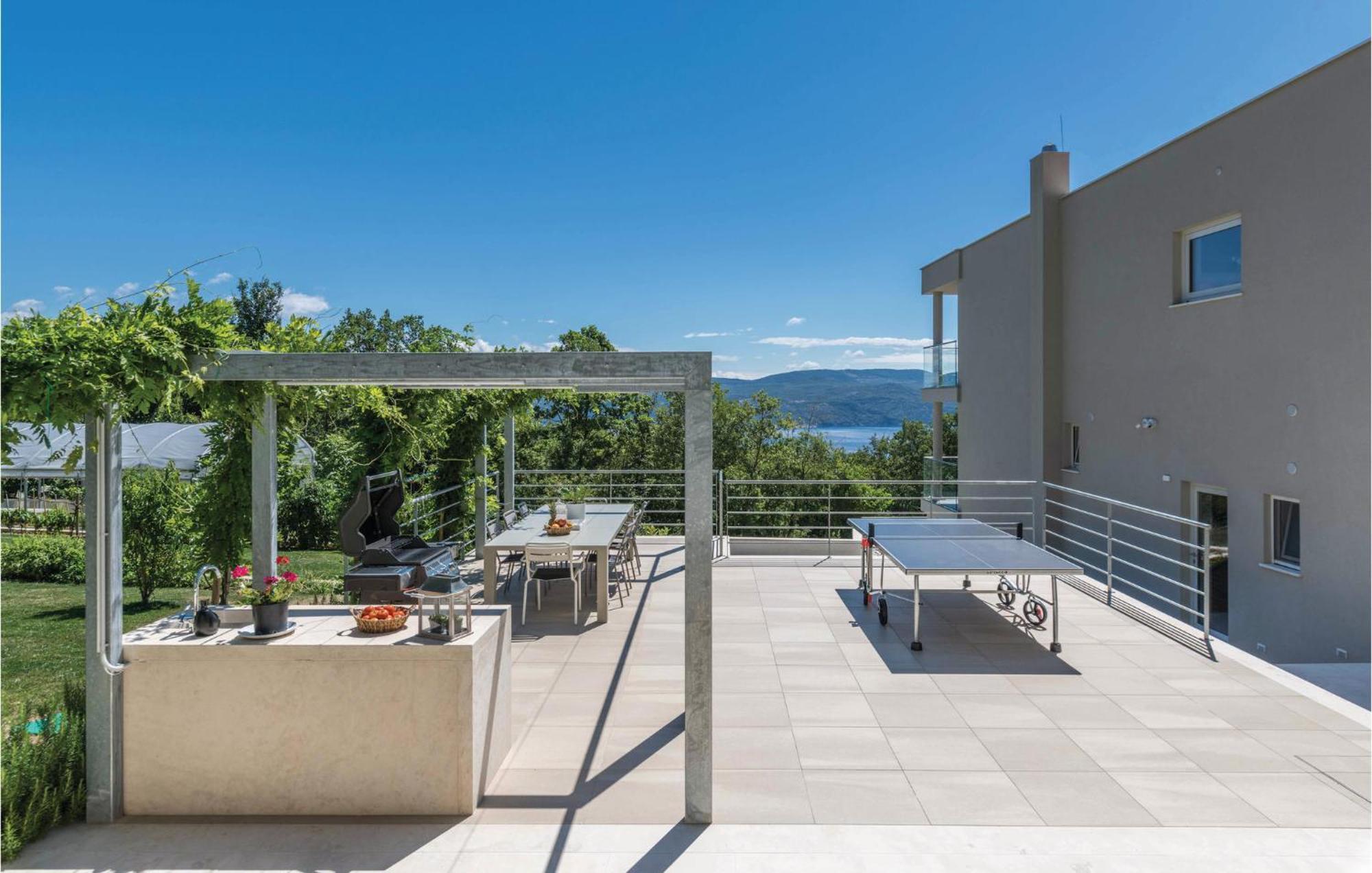 Nice Apartment In Plomin With Jacuzzi Dış mekan fotoğraf