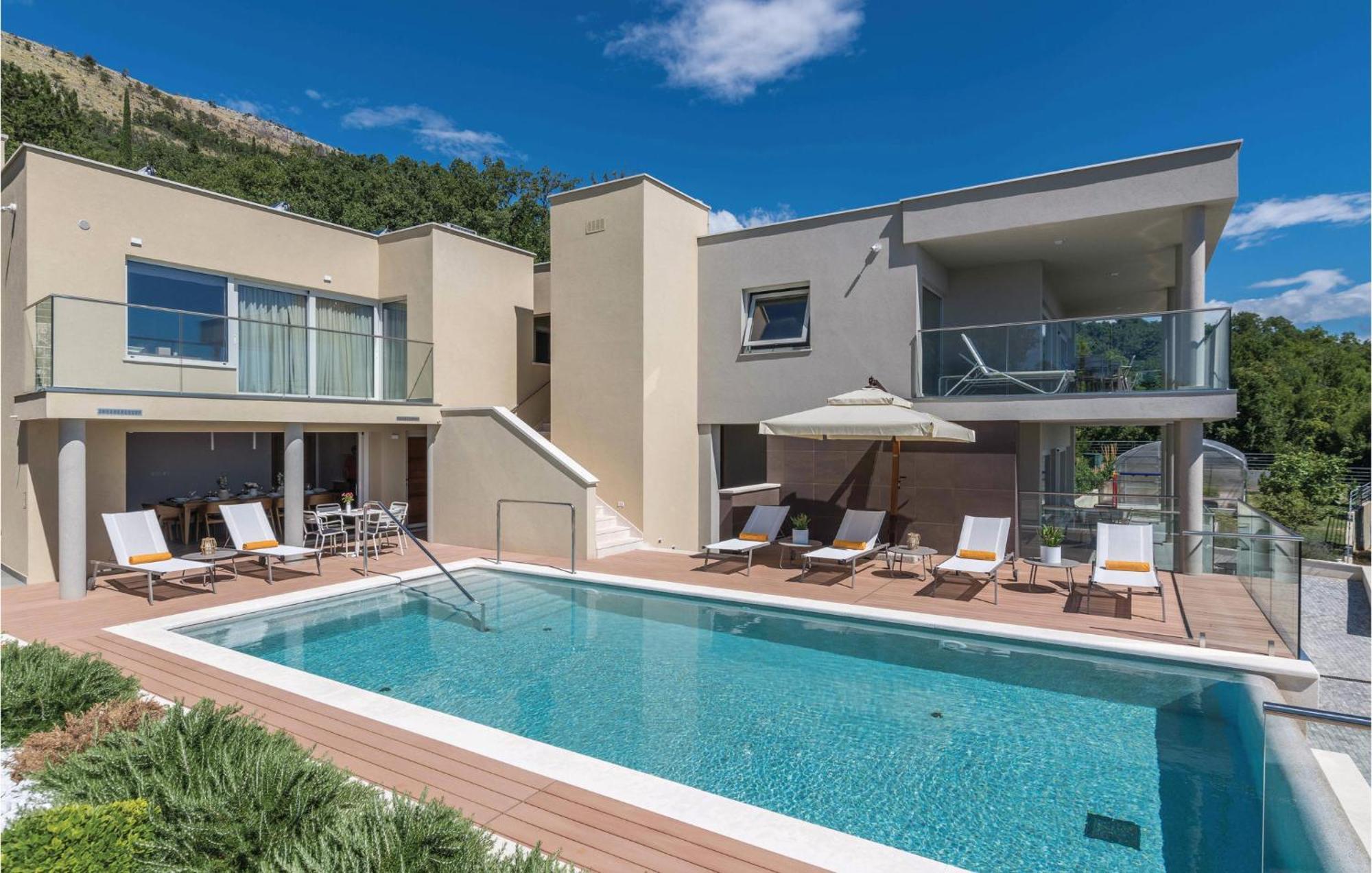 Nice Apartment In Plomin With Jacuzzi Dış mekan fotoğraf