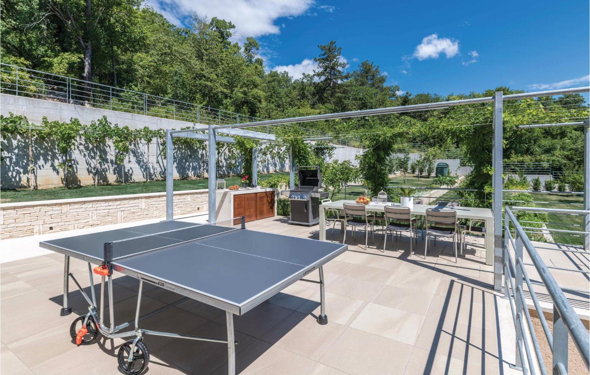 Nice Apartment In Plomin With Jacuzzi Dış mekan fotoğraf